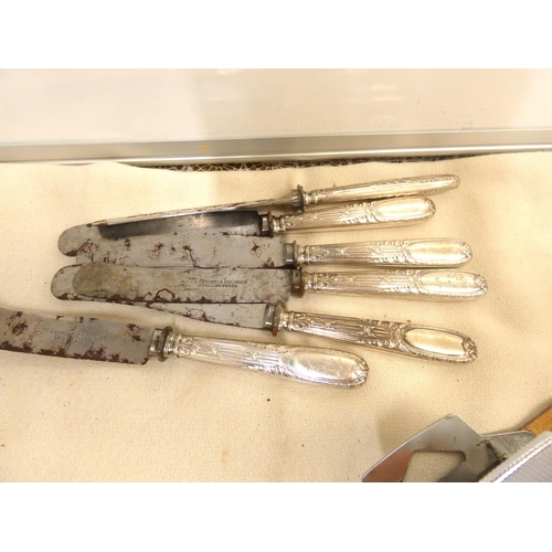 399 - Set of Solingen silver (J A Henckel) handle knives(800 grade silver).