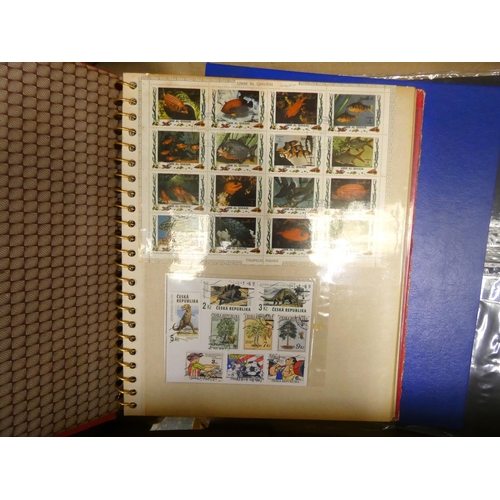 412 - Various /world stamp albums to include German, British, New Zealand etc.