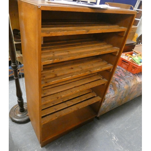 497 - Vintage storage unit with slatted shelves.