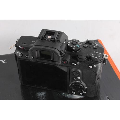 1116 - Sony Alpha 7R (A7R) III 4k digital camera, serial number 4983012, product codes ILCE-7RM3 WW940439, ... 