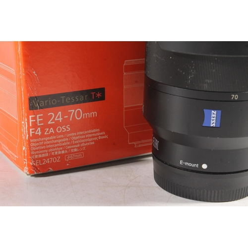 1124 - Sony Alpha series camera lens SEL2470Z Vario-Tessar T* FE 24-70mm F4 ZA OSS 67mm, serial number 0277... 