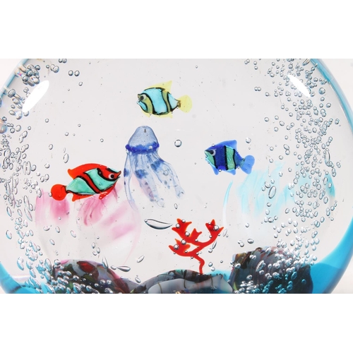 441 - Vetro Artistico Murano aquarium paperweight with jelly fish, coral and fish, dated '05 to the base, ... 