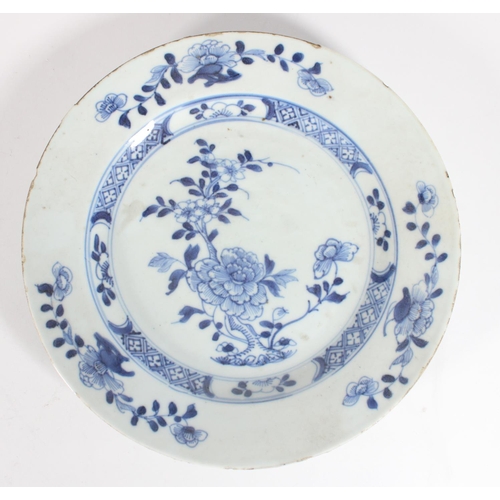 568 - 18th century Chinese blue and white plate with flower basket decoration, 22cm and three other plates... 