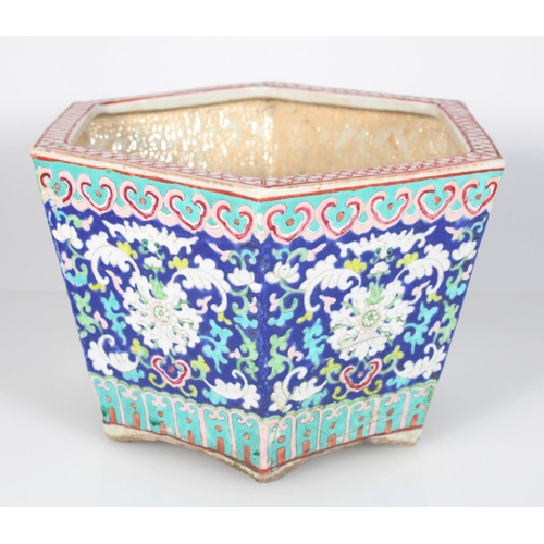 593 - Two pieces of Chinese porcelain, a late 19th century hexagonal jardiniere with canted corners to a t... 