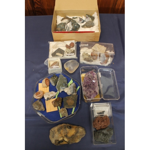 514 - Group of mineral samples to include Scottish banded agate, flint hand axe tool (13cm long), amethyst... 