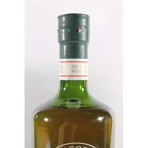 1082 - MONYMUSK 9 year old Jamaican rum, bottled by The Scotch Malt Whisky Society, bottle code R5.1. refil... 