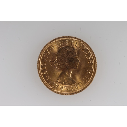 1305 - UNITED KINGDOM Queen Elizabeth II (1952-2022) gold sovereign 1963.