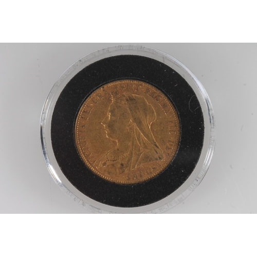 1327 - UNITED KINGDOM Queen Victoria (1837-1901) gold sovereign 1900, old veiled head, S3874.