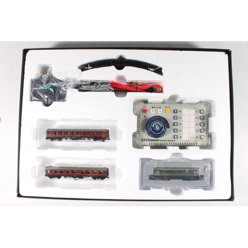 1011 - Graham Farish by Bachmann, a 'DCC On Board' N gauge model railways 370060 Digital Commuter train set... 