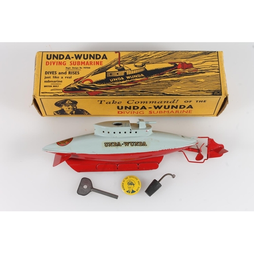 1029 - Sutcliffe Models 797940 Unda-Wunda Diving Submarine, boxed.