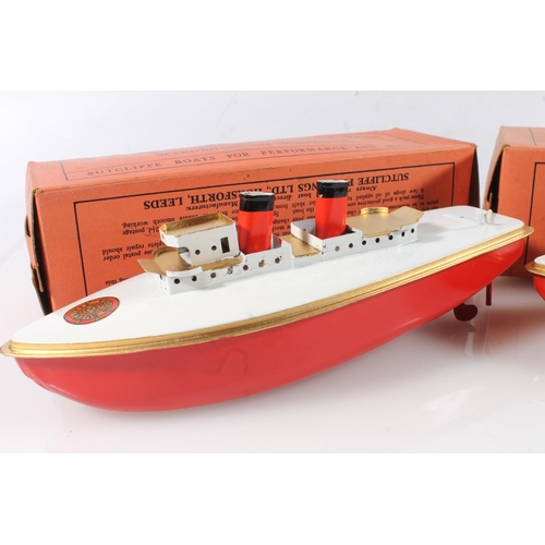 1032 - Two Sutcliffe Models clockwork model boats 