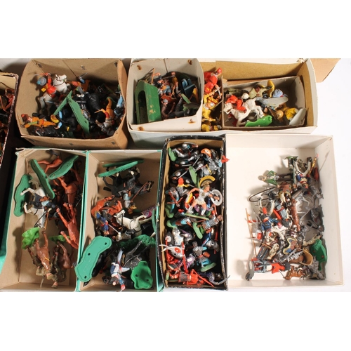 1043 - Huge collection of toy soldiers including makers Timpo, Britains, Herald, Crescent Toys etc.