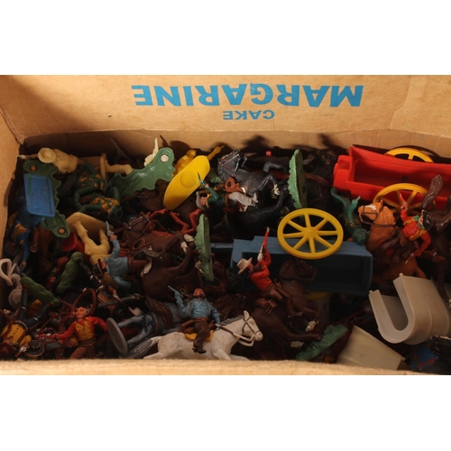 1043 - Huge collection of toy soldiers including makers Timpo, Britains, Herald, Crescent Toys etc.