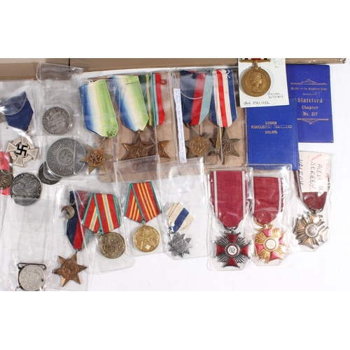 1427 - Replica medals to include WWII medals, etc.