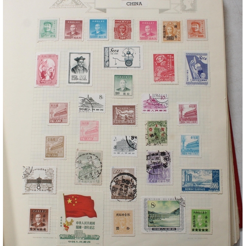 1200 - GUERNSEY stamp collection containing mint stamps, presentation packs etc. spanning 1969-2001 held ac... 