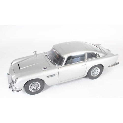 1031A - EON Productions 1/8th scale Aston Martin DB5 James Bond model by Eaglemoss as built from their home ... 