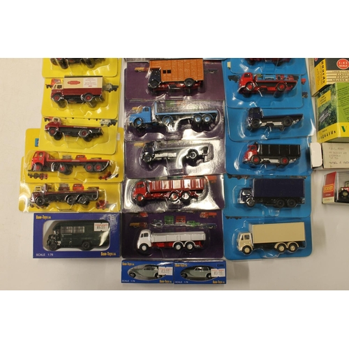 1059 - Diecast model vehicles to include Impy 24 Foden open truck, Lion Toys 45 DAF Pony, Schuco 331 6205 M... 