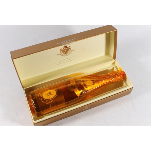 1106 - LOUIS ROEDERER Cristal Brut Champagne 1997, 12% abv. 75cl boxed.