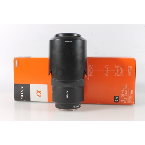 1125 - Sony Alpha series camera lens SAL70300G 70-300mm F4.-5.6 G SSM 62mm lens, serial number 1849342, box... 