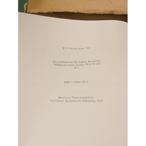 63 - GWYNNE JONES E.  A Bibliography of the Dog. Quarto. Orig. red cloth gilt. Library Association, 1971,... 