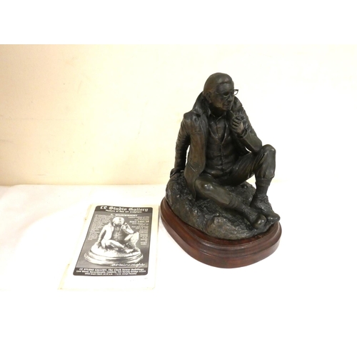 66 - WAINWRIGHT A.   Solid bronze sculpture of Wainwright, seated & holding his pipe, ltd. ed. of onl... 