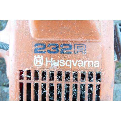 123 - Kawasaki TH34 strimmer and a Husqvarna 232R brush cutter.  (2)