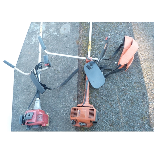 123 - Kawasaki TH34 strimmer and a Husqvarna 232R brush cutter.  (2)