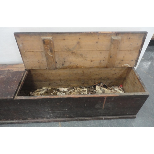 129 - Victorian farmhouse pine storage box with hinged cover, 50cm high, 194cm wide and 50cm deep.