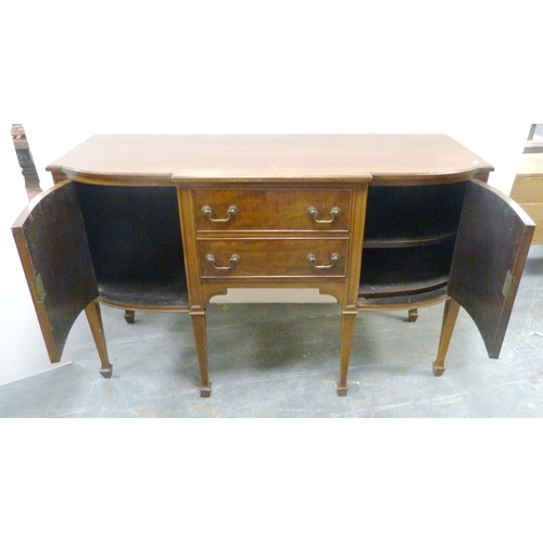 185 - Reproduction mahogany breakfront sideboard with two short drawers flanked by cupboard doors, on tape... 