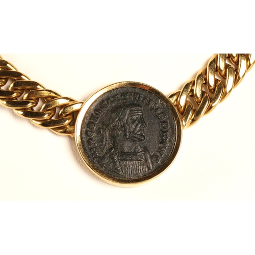 64 - Continental 18ct gold necklace mounted with ancient coin stamped 750, total weight 56g.