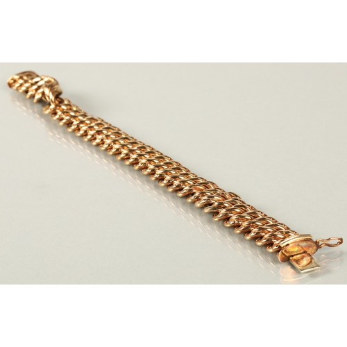 79 - Ladies 9ct gold link bracelet, 18cm long, 22.7g