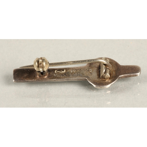 91 - Alexander Ritchie large cloak pin assay marked Edinburgh 1945, Highland home industries Iona, Alexan... 