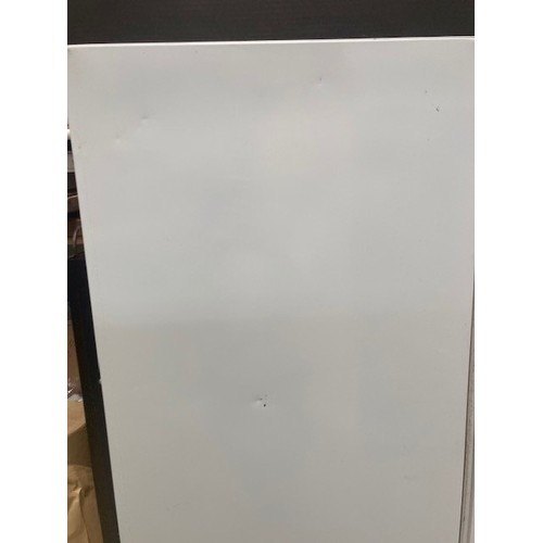 512 - Indesit fridge-freezer H.155cm x W.55cm.