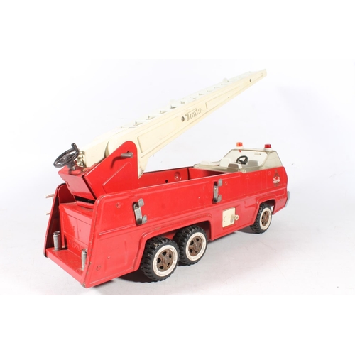 306 - Tonka Toys large scale fire engine.