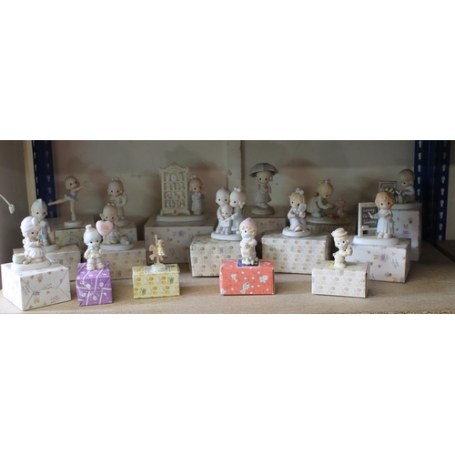 161 - Collection of Enesco Precious Moments figures.