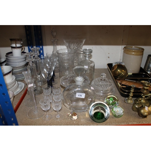 176 - Collection of glassware to include paperweights, etc.