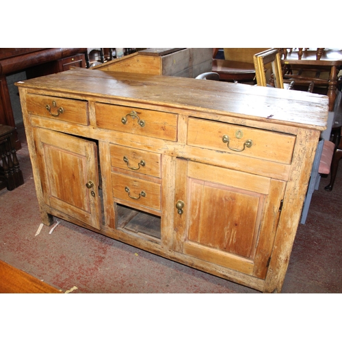 742 - Country style sideboard, 151cm wide.