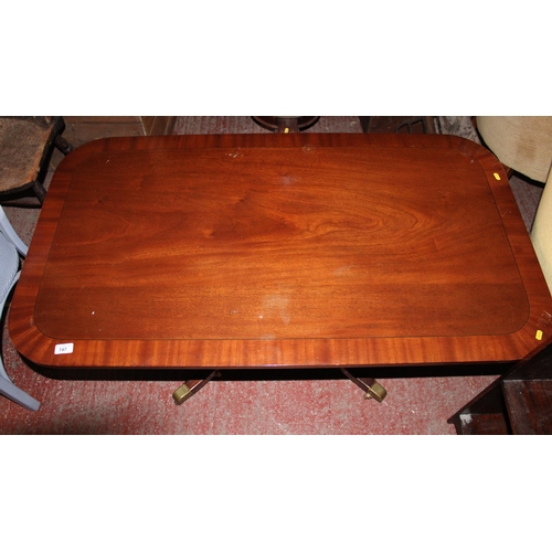 747 - Mahogany coffee table.