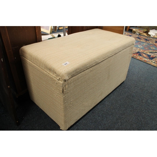 812 - Upholstered ottoman, W90cm.