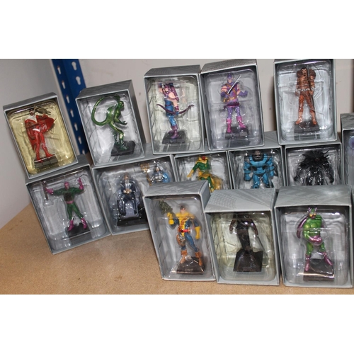 165 - Eaglemoss Marvel and DC figures.