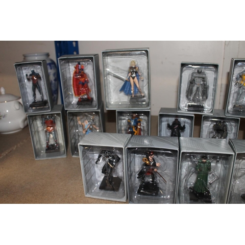 166 - Eaglemoss Marvel and DC figures.