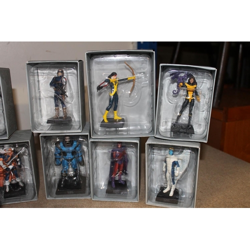 166 - Eaglemoss Marvel and DC figures.