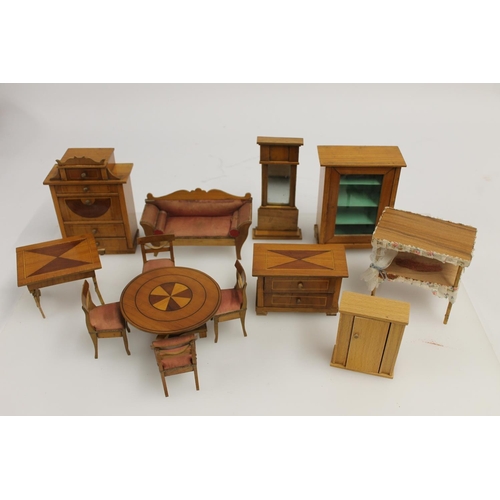 292 - Box containing antique dolls house furniture and accessories.