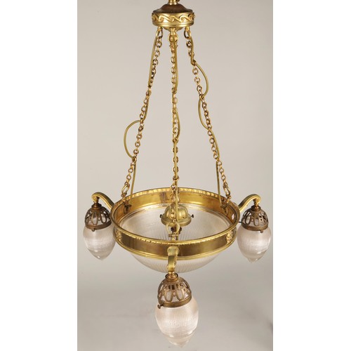 539 - 19th Century light fitting, with central glass dome with three branches, 60cm diameter, 26cm high.