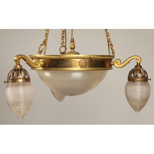 539 - 19th Century light fitting, with central glass dome with three branches, 60cm diameter, 26cm high.