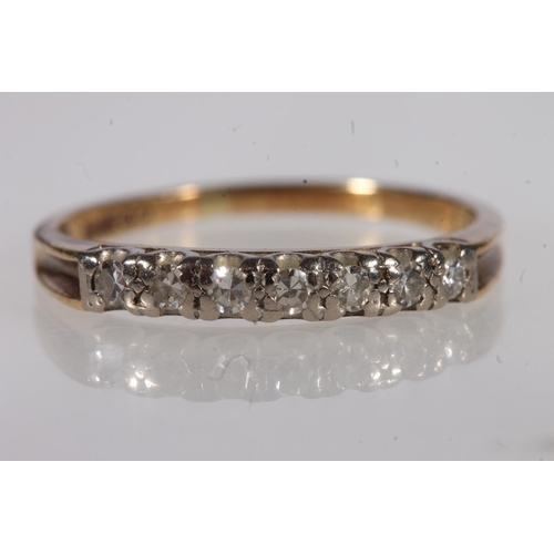 563 - 18ct gold and small diamond ring, size S/T, 2.9g.