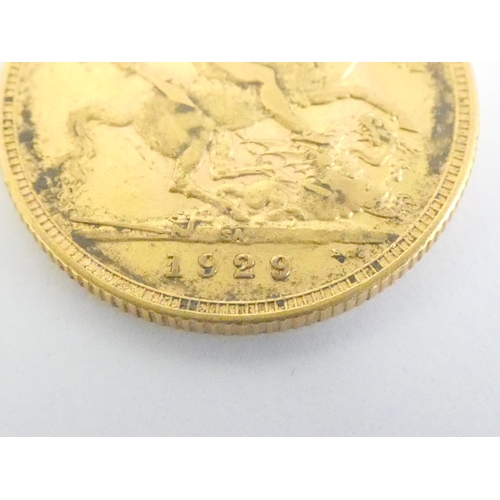 50 - George V 1929 South Africa, 22ct gold full sovereign.