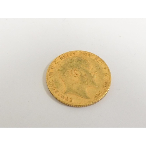 62 - United Kingdom, Edward VII 1909 22ct gold full sovereign.