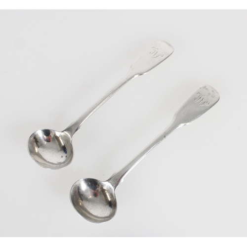 503 - Pair of William IV silver condiment spoons, London 1828, L10.5cm, 24g.