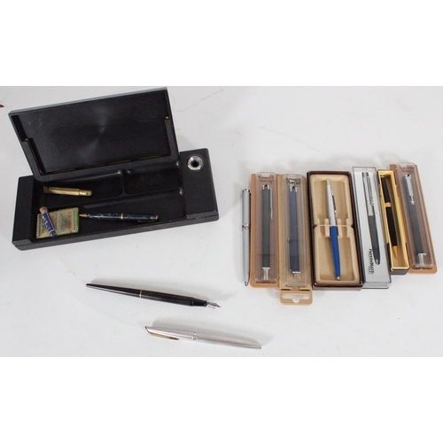 508 - Vintage fountain and ballpoint pens incl. Waterman Argent Massif, Sheaffer, Parker, etc.